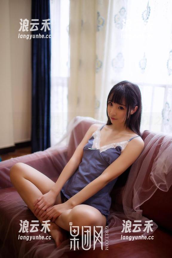 GIRLT果团网 - 周妍希的体操服：高清之旅，老公（或老婆）出门记