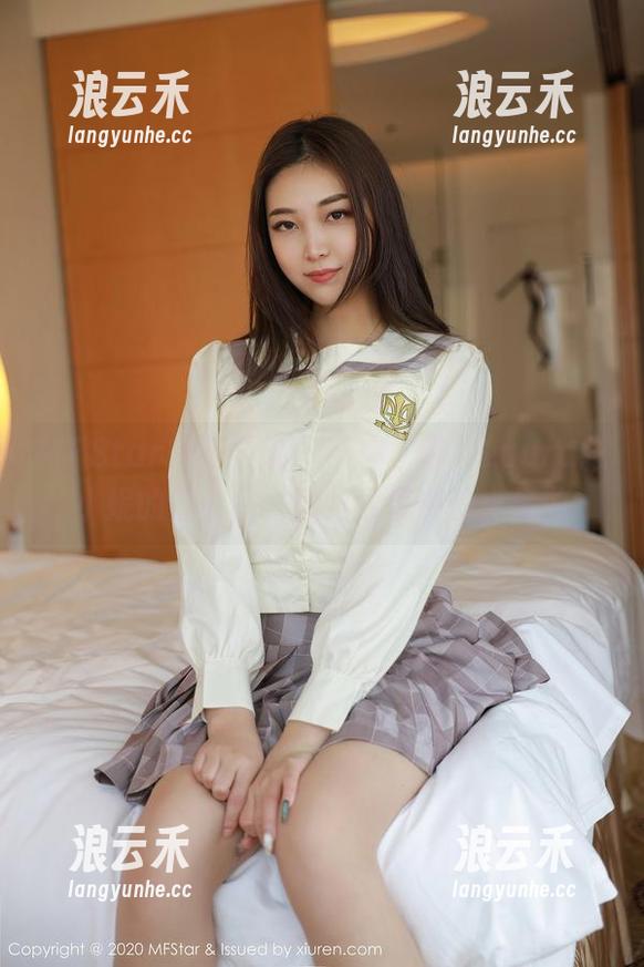 MFStar模范学院 - 带你“瞧”Laura张小妮的办公室：图片分享中的小插曲