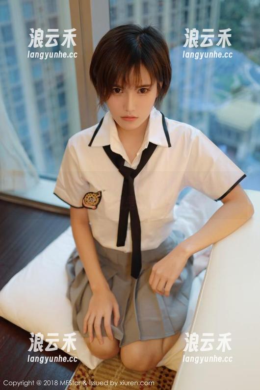 MFStar模范学院 - 为什么南晓梦的私房户外原图好像是在画里散步？