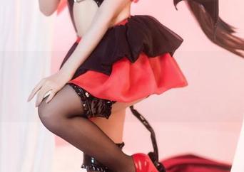 来了来了，Momoko葵葵黎塞留的写真集，满满都是奇妙的姿态。
