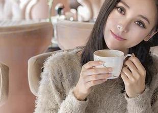 QingDouKe青豆客 – 刘奕宁Lynn的水手服，穿着氛围感满分，图片分享在此，请尽情欣赏！