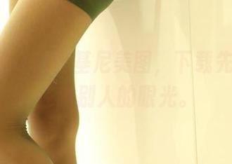 流行的ROSI比基尼美图，下载先行，别在意别人的眼光。