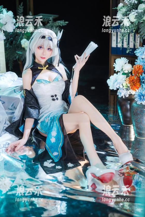 不得了，Tomoyo酱的私房美图把镇海旗袍穿出了新花样