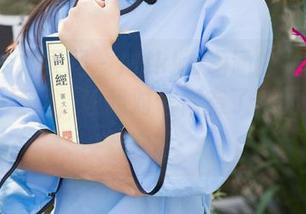 UGirls尤果网 – Mikka涵涵修女写真集，高清呈现，让我对信仰有了新的崇拜方向。
