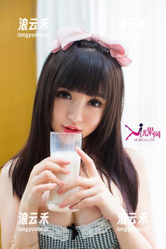 UGirls尤果网 - 李思宁的礼服符合你的人生理想？不错，免费拿去吧，直接下载就行！