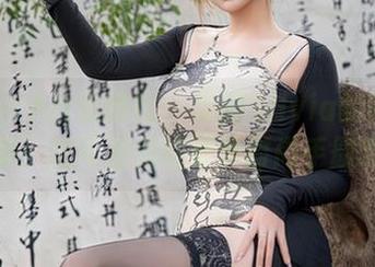 XINGYAN星颜社 – 易阳Silvia的短裙合集：这可是我的夏季时尚手册哦