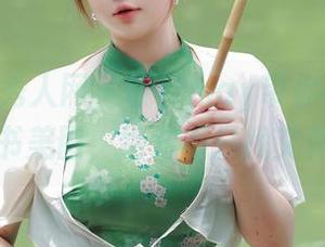 Xiuren秀人网 – 晓梦may带你看：她的秘书美图，绝对不只找文件！