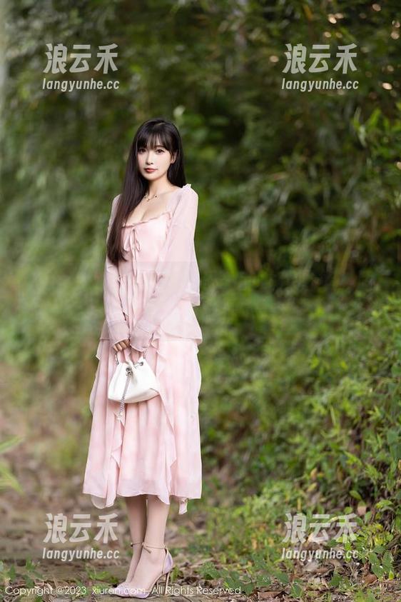 Xiuren秀人网-林乐一 Xiuren秀人网 - 林乐一的女仆图集,适合不适合,随你下载!
