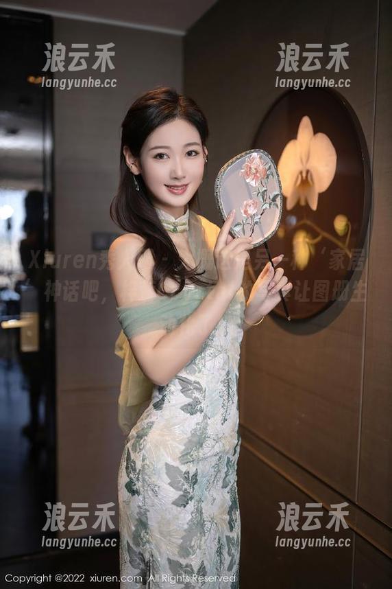 Xiuren秀人网-梓萱Crystal Xiuren秀人网 - 大概这是另一种‘家居’神话吧,梓萱Crystal的写真让图册生动化了!