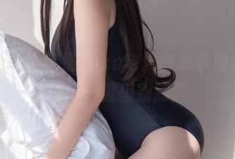 又更新了！这是Yoko宅夏的水手服黑丝，值得一瞅但别舔屏