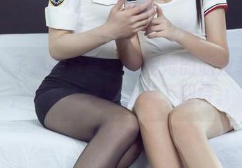 丽柜 – 子晴的分享：看完她的职业装图集，我对人生重新有了期待。