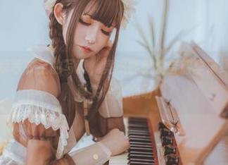 当然得关注乖乖衣宝的写真，竟然能把初音韶华演绎得如此酥软，真实让人心动！