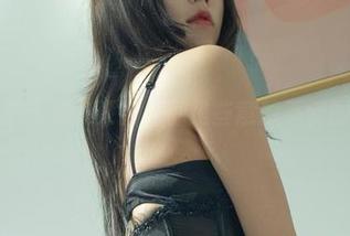 今汐的夏天镜头更新，都是些意想不到的清凉。