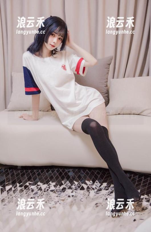 你的负卿：玄机短裙，高清中总是留白