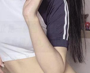 写真不止是一张图，佳佳酱ovo的美足全集直捣人心，难以自拔。