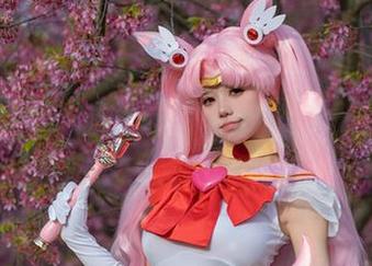初恋的美图懵懵懂懂，咬人小小兔的壁纸时刻