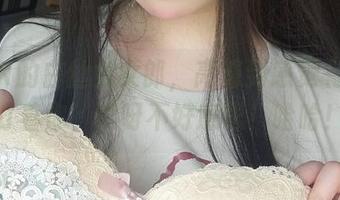 女主K的白丝兔女郎，高清到感觉有人在盯着你，哎呀不好意思！哈哈！