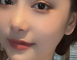 微密圈 – 奶雯的九月系列，大概是你最需要的免费资源，哈哈，随便看看吧！