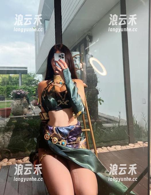 微密圈 - 520挚爱献礼，全集写真里藏着小玉吃果冻的一些潜台词，你听到了吗？