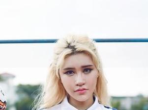 尤物馆 – 陆萱萱Cecilia的校服合集，我的眼睛都不够用