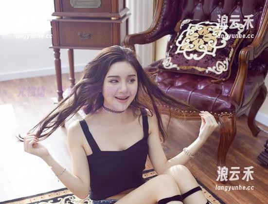 尤物馆-陆萱萱Cecilia 尤物馆 - 更新!陆萱萱Cecilia的水手服造型,美图里到底藏着几个海盗细节?