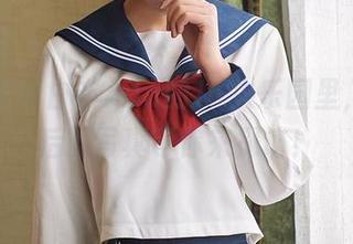 尤蜜荟 – 白亦Ada的JK失乐园里，更新后的写真等你来探访！