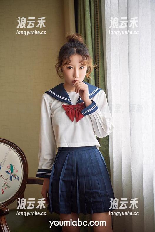 尤蜜荟 - 白亦Ada的JK失乐园里，更新后的写真等你来探访！