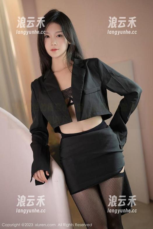 抖娘利世的镂空小宇宙，美图比我的早晨咖啡还让人提神！