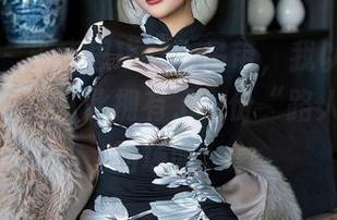 星颜社 – 当唐思琪穿上吊带，我以为我看到了美图，从此拥有了一份“路人转粉”的场面。