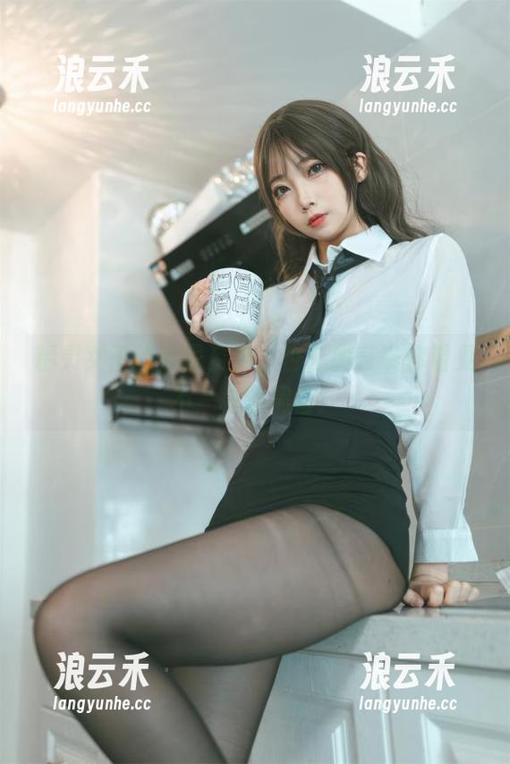 精灵女王的禁忌资源，杏仁曲奇带你看见不一样的黑兽！