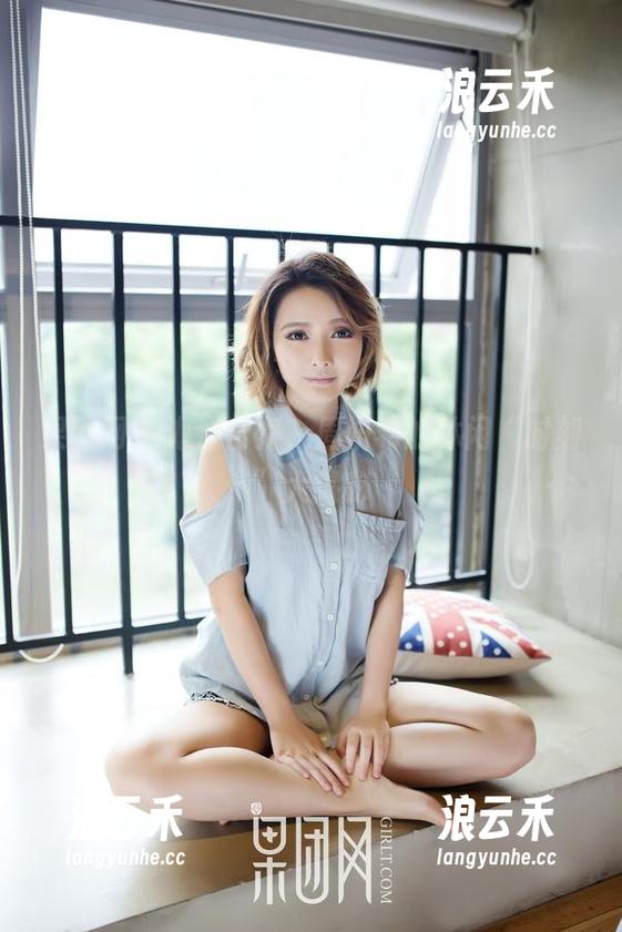 果团网-周妍希 果团网 - 海边合集,周妍希的休闲“时刻”大揭秘
