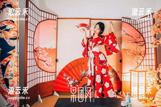 果团网-甜Abby 果团网 - 甜Abby的丝袜私拍图集,不经意间的快感,谁不想一探究竟呢?