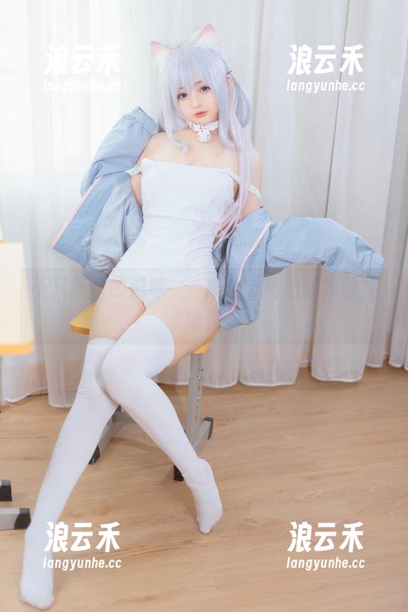 不只草莓的滋味，桜井宁宁私拍图集唤醒味蕾