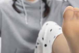 梦丝女神 – 乔儿的女友？哦，原来是在免费下载里等着呢！