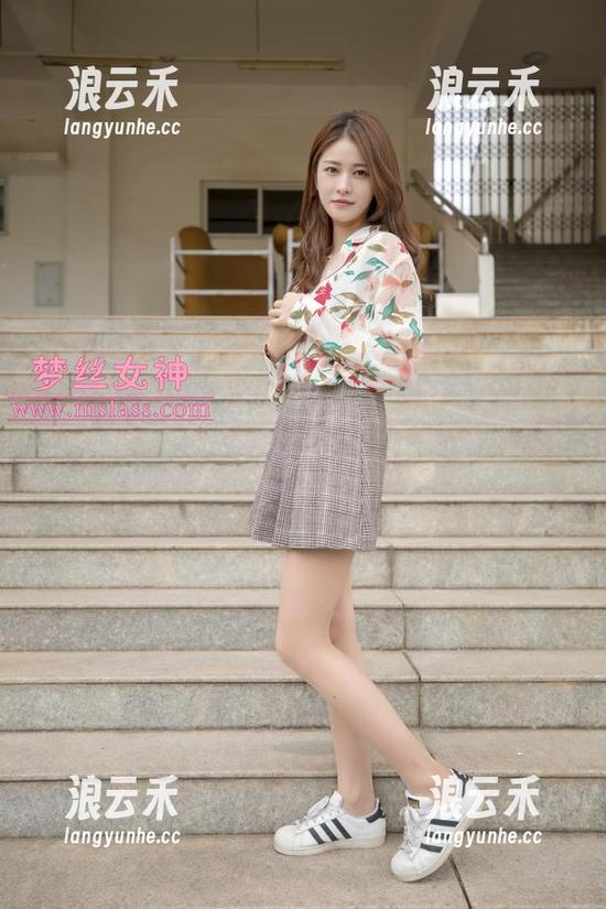 梦丝女神 - 花月舞比基尼高清图册，没想到这么一出我得勤加锻炼？