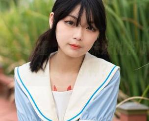 作品里的梨瑾瑾，吉他妹妹的韵味，怎能让我不分神？