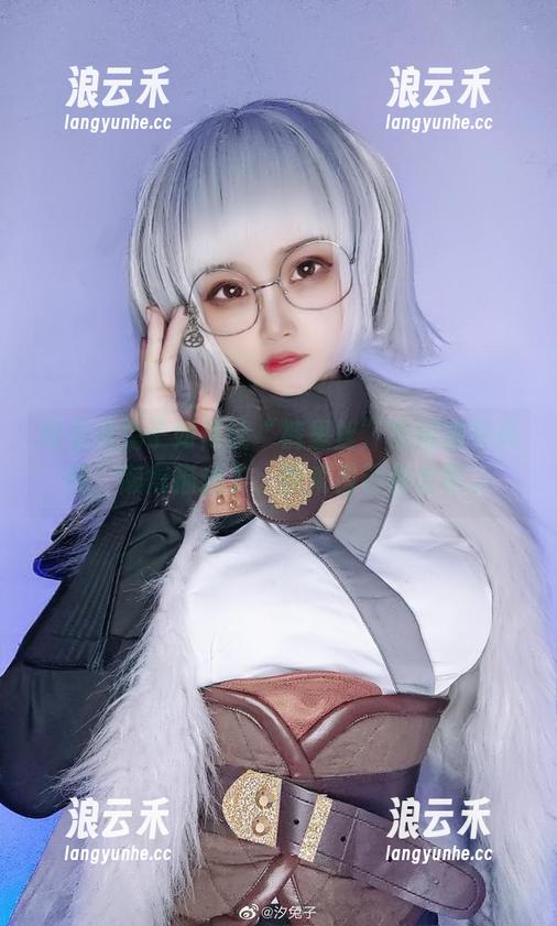 汐兔子 观看汐兔子如何让“裤里丝”变得别有风味,懒得描述了,快来自己体会吧。