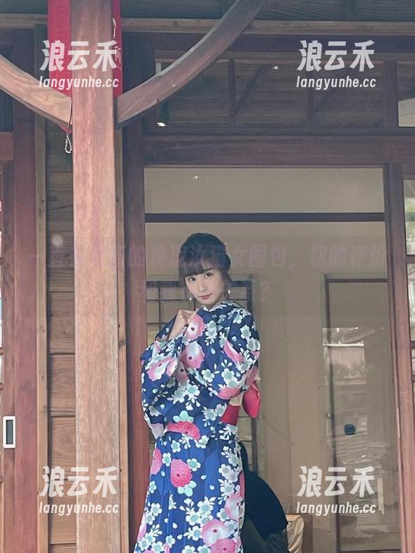 一直在更新的泥泥汝猫女图包，你的评价和我有啥关系？