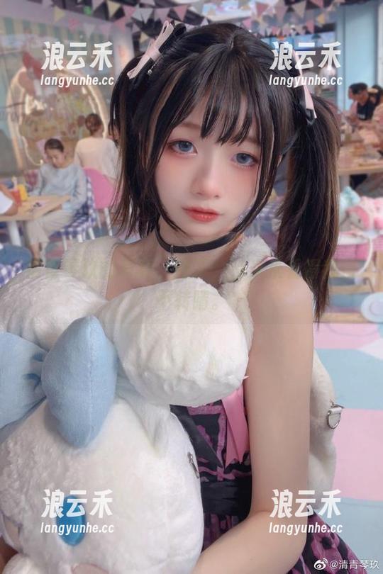 清青琴玖的写真，绝了，特米米看得我目不转睛。