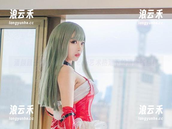 清颜颜子的礼服图集，cos艺术热潮下的清新气息！
