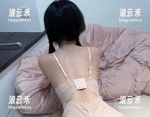 火龙果羊 微密圈 - 这是火龙果羊的内衣,免费照片里藏着的那些个不为人知的小细节