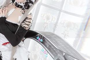 自带仙气的猫田圣奈奈，婚纱cos好像哪里不对劲？