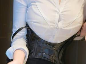 秀人网 – Milk大萌居家，随性作品集：原图一看就好像穿着睡衣的家居范。