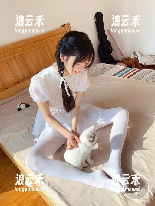 稚乖画册-赤西夜夜 稚乖画册 - 赤西夜夜的私拍日常,秘书的职业装搭配,一时间又想求资源了。