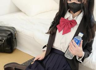 紧急企划 – 美图里藏着林书辞的‘裸足印记’，你也来一探究竟？