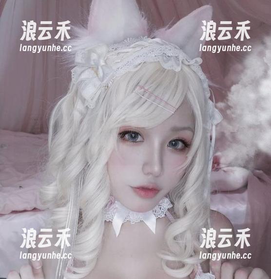 芊川一笑MNK 芊川一笑MNK的旅拍图库,下载几张,收获数不尽的笑声!