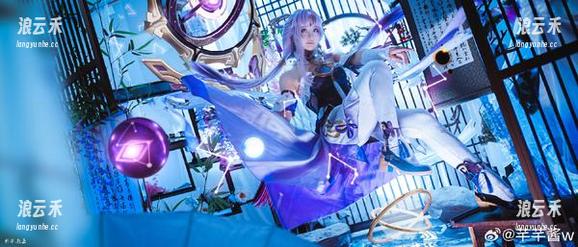 芊芊酱w 糟糕,芊芊酱w不好好拍照,又来一组猫耳全套写真。
