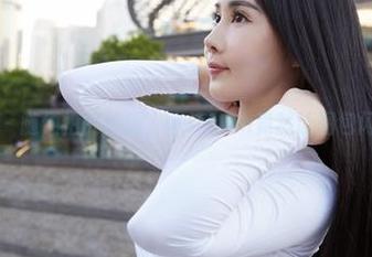 蜜桃社 – 随便拍的校服，木楠Nan竟然让图包闪光了！