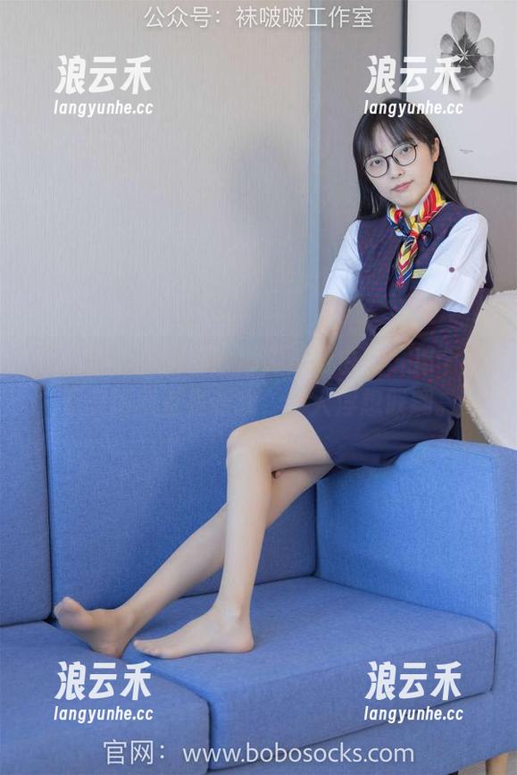 袜啵啵 - 小甜豆的脚尖透明白丝，那个高清美图简直是调戏，令人浮想联翩。