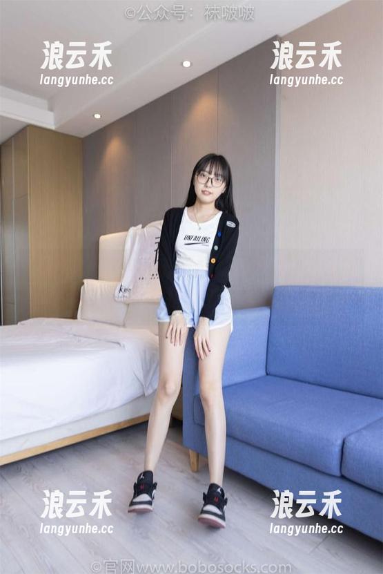 袜啵啵-稚予 袜啵啵 - 图包再出新作,稚予的灰丝写真,脚尖加固…都是为了一点小美感吗?